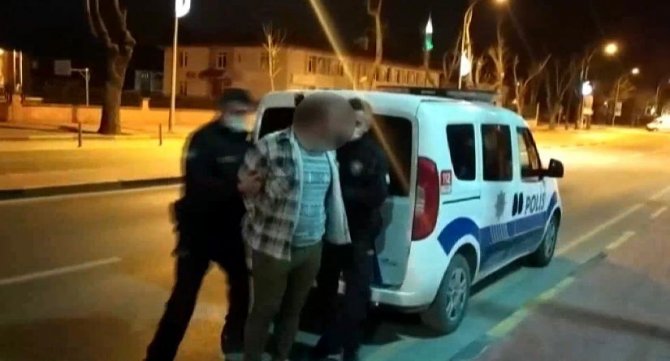 18 Ayrı Suçtan Aranıyordu Polis Ekiplerince Yakalandı