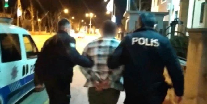 18 Ayrı Suçtan Aranıyordu Polis Ekiplerince Yakalandı