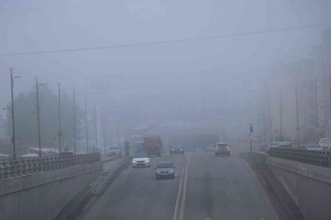 Sivaslılar Gözlerini Sisli Bir Sabaha Açtı