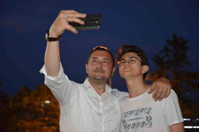 Üniversite Adayı Gençlere Sınav Ücreti Desteği