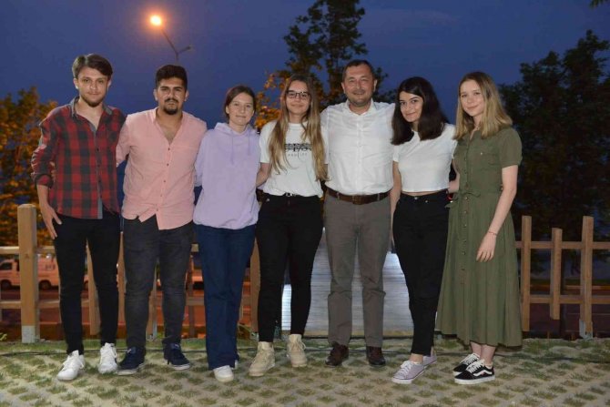 Üniversite Adayı Gençlere Sınav Ücreti Desteği