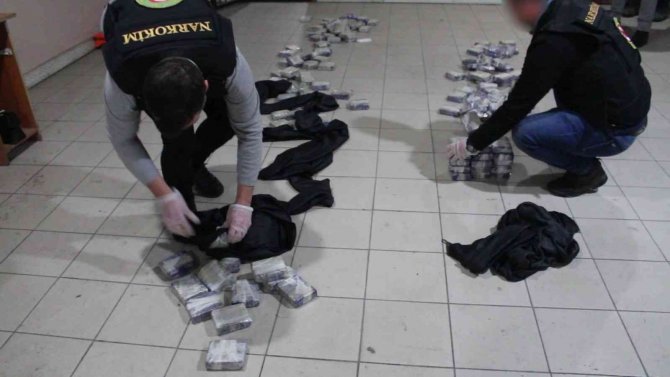 Gürbulak Sınır Kapısı’nda 55 Kilogram Eroin Ele Geçirildi
