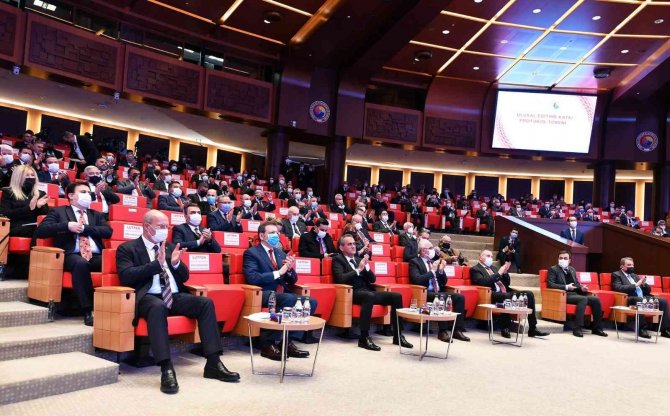 Kuşadası’na Okul Müjdesi