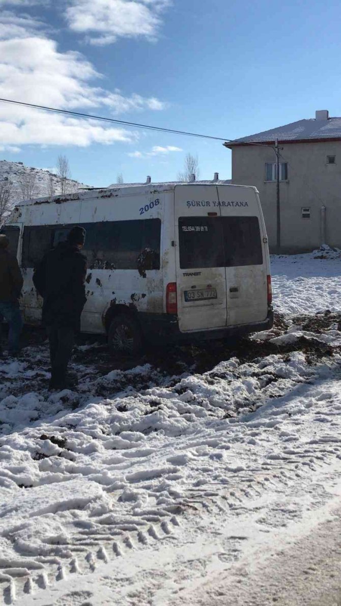 Devrilen Minibüsün Boş Olması Yaşanabilecek Facianın Önüne Geçti