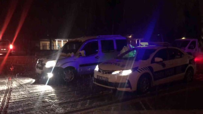 Antalya-konya Karayolu Araç Trafiğine Kapatıldı