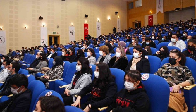 Osmaniye’de “Hocalı Soykırımı Ve Türkiye Azerbaycan İ̇lişkileri” Konferansı
