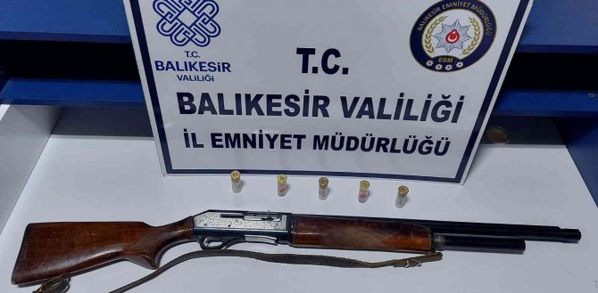 Balıkesir’de Aranan 30 Kişi Yakalandı
