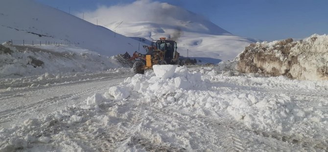 Şehitlere Saygı Yürüyüşü İçin Kop Dağı’nın Yolları Açılıyor
