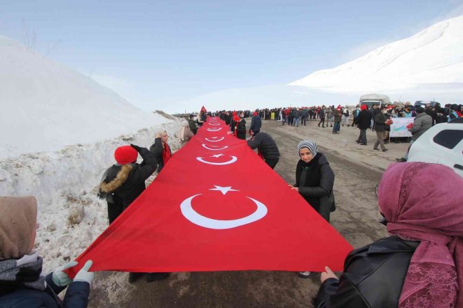 Kurtuluşun 104’ncü Yıl Dönümünde Şehitler İçin Yürüdüler