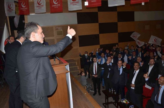 Erbakan, Kırkağaç’ta Kongreye Katıldı
