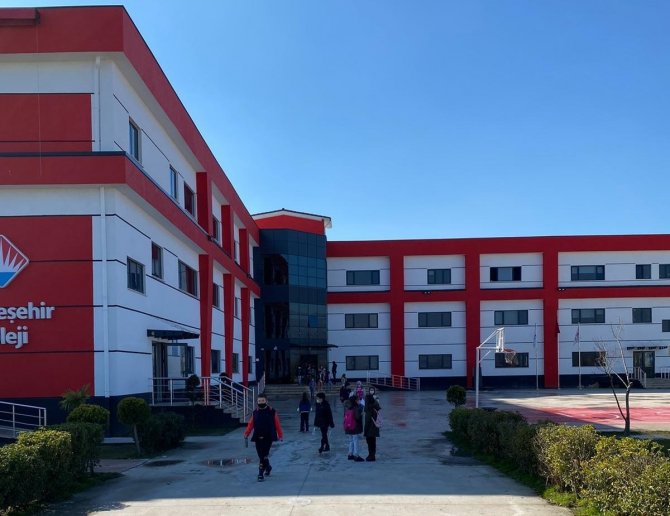 Bahçeşehir Koleji Kabul Sınavına Öğrenci Ve Velileri Yoğun İlgi Gösterdi