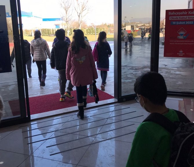 Bahçeşehir Koleji Kabul Sınavına Öğrenci Ve Velileri Yoğun İlgi Gösterdi