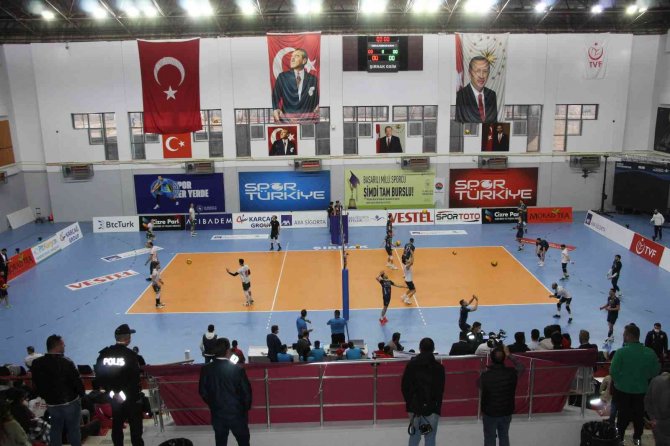 Efeler Ligi: Cizre Belediyespor: 3 - Altekma: 0