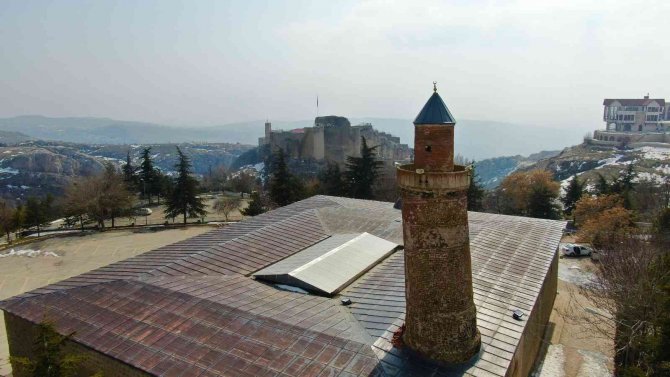 Yerli Ve Yabancı Turistler Elazığ’a Gelince Bu Minareyi Görmeden Dönmüyor