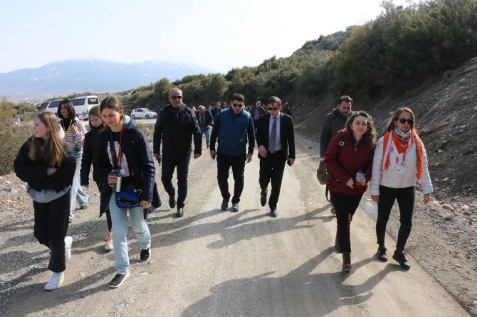 Erasmus+ Projesi Ortakları Kibyra Antik Kentini Gezdi