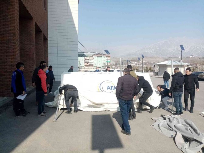 Jandarma Personeline Ve Güvenlik Korucularına Çadır Kurma Eğitimi Verildi