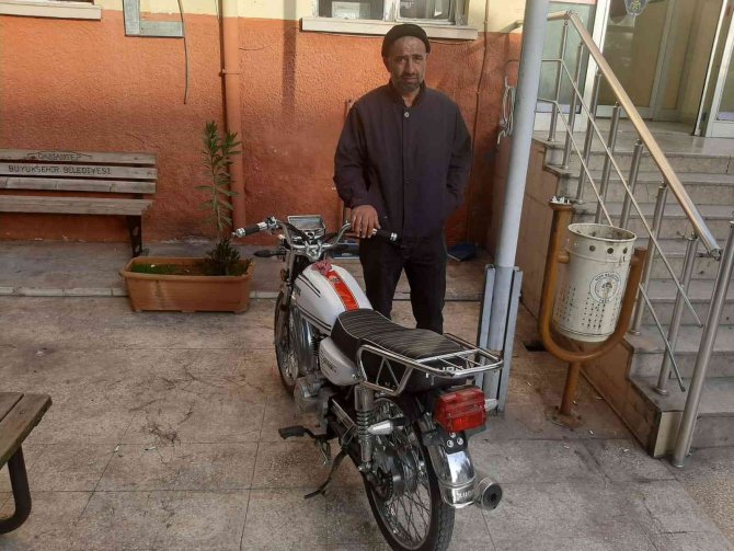 Plakasız Motosiklet Çalıntı Çıktı