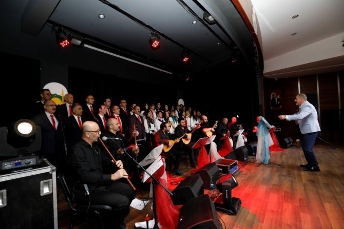 Münevver Özdemir’den Unutulmaz Müzik Ziyafeti
