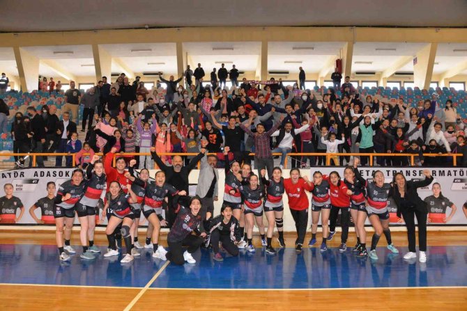 Kadınlar Hentbol 1. Ligi: Adasokağı Spor Kulübü: 28 - Mersin Bşb Spor Kulübü: 18