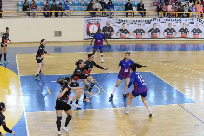 Kadınlar Hentbol 1. Ligi: Adasokağı Spor Kulübü: 28 - Mersin Bşb Spor Kulübü: 18