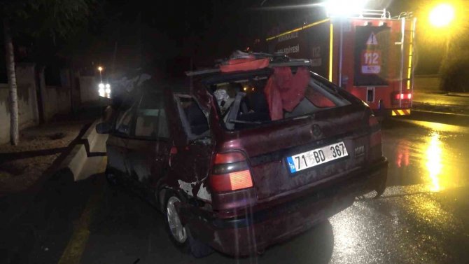 Alkollü Sürücü, Hafif Ticari Araca Çarptı: 1 Yaralı