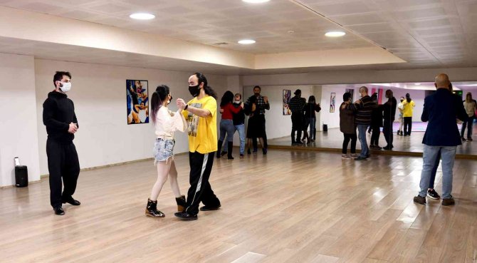 Tepebaşı’ndan Tango Kursu