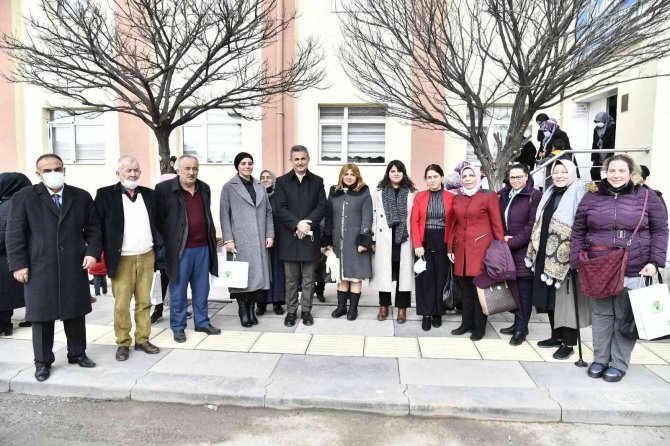 Başkan Köse Lalahanlı Kadınlarla Bir Araya Geldi