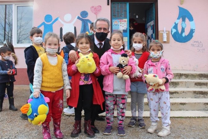 Köyceğiz Fen Lisesi Öğrencilerinden Miniklere Ziyaret
