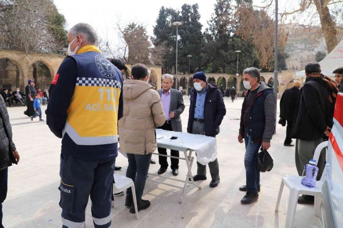 Şanlıurfa’da Mobil Aşı Çalışmaları Balıklıgöl’de Devam Etti