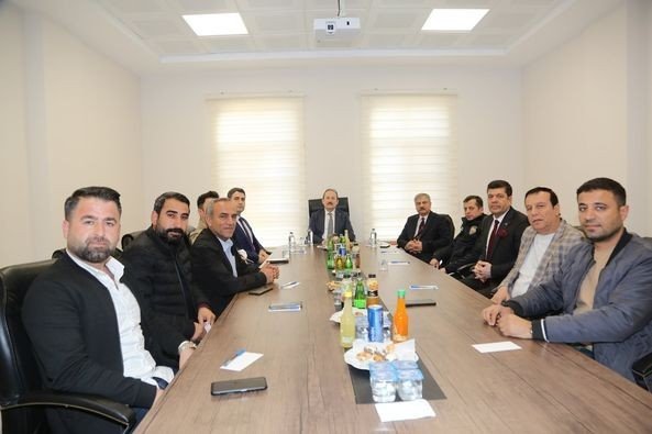 Vali Pehlivan, Cizre’de Mahalle Muhtarlarıyla Bir Araya Geldi