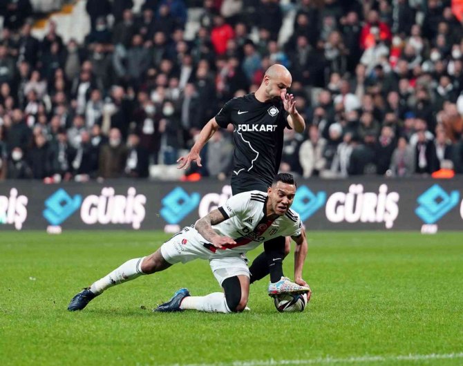 Spor Toto Süper Lig: Beşiktaş: 0 - Altay: 0 (İ̇lk Yarı)
