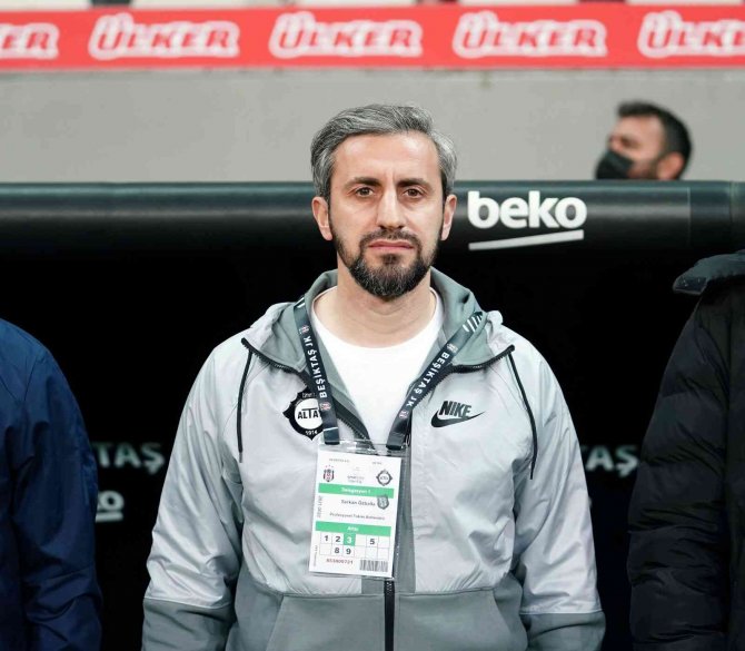 Spor Toto Süper Lig: Beşiktaş: 0 - Altay: 0 (Maç Devam Ediyor)