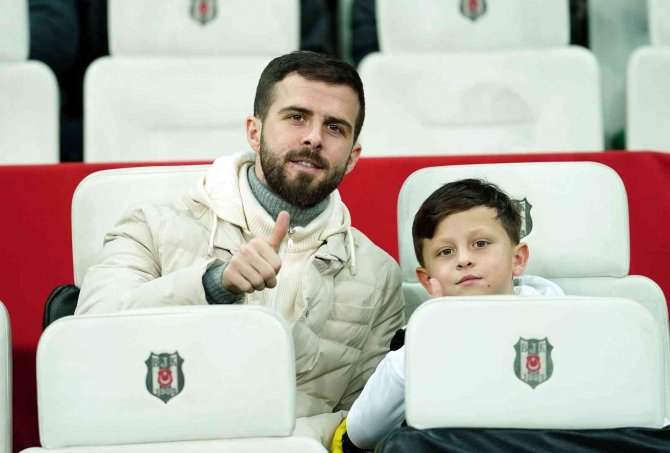 Spor Toto Süper Lig: Beşiktaş: 0 - Altay: 0 (Maç Devam Ediyor)