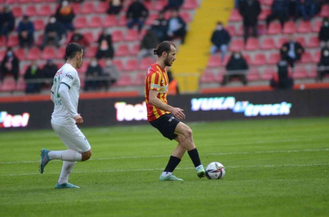 Spor Toto Süper Lig: Kayserispor: 2 - Gzt Giresunspor: 0 (İ̇lk Yarı)