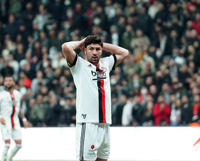 Güven Yalçın 4 Maç Sonra 11’de
