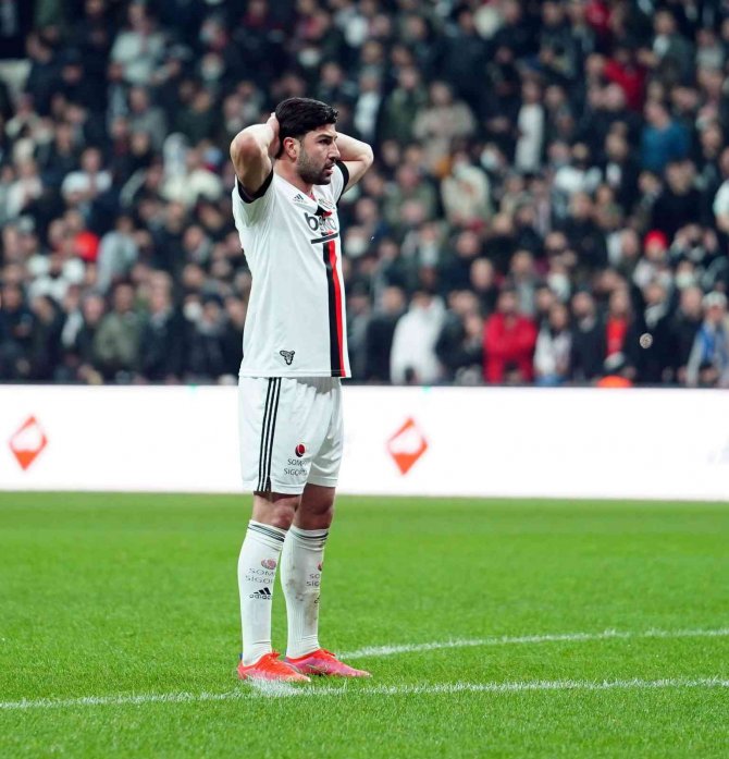 Güven Yalçın 4 Maç Sonra 11’de
