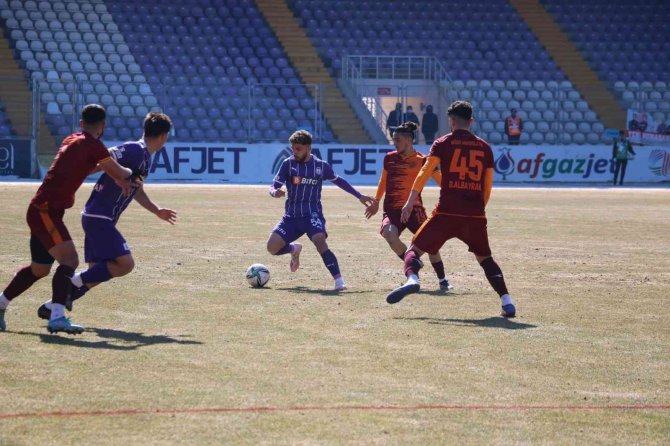 Tff 2. Lig: Afyonspor: 3 - Niğde Anadolu Fk: 1