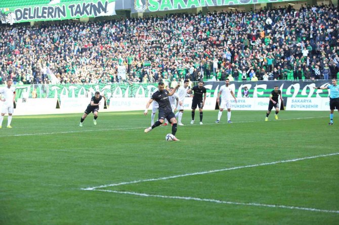 Tff 2. Lig: Sakaryaspor: 1 - Ankaraspor: 0