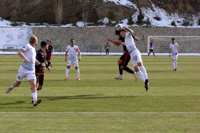 Tff 3. Lig: Gümüşhane Sportif Faaliyetler: 2 - Ağrı 1970 Spor: 3