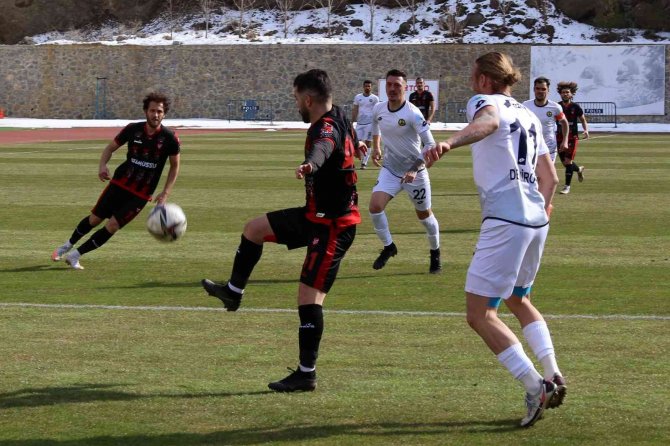 Tff 3. Lig: Gümüşhane Sportif Faaliyetler: 2 - Ağrı 1970 Spor: 3