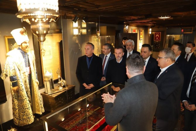 Ak Parti’li Kandemir Osmanlı Müzesine Hayran Kaldı