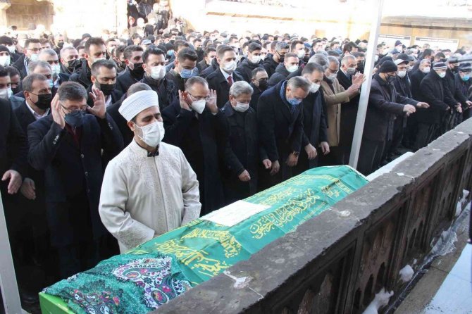 Bakan Bozdağ, Yozgat’ta Cenaze Törenine Katıldı