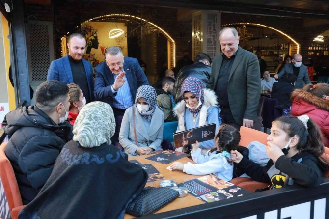 Ak Kadrodan Kafeteryalara Çıkartma