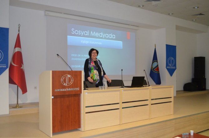 Anadolu Üniversitesi’nde ’Eğitimde Biz Bize’ Seminerleri Başladı