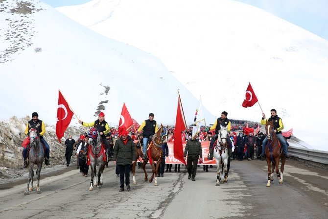 Kurtuluşun Yıl Dönümünde Bayburt, Şühedaya Yürüdü