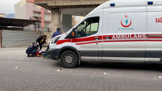 Aydın’da İnşaat Halindeki Binadan Yola Düşen Bir Kişi Ağır Yaralandı