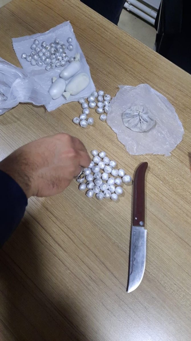 Jandarma Uyuşturucu Tacirlerine Geçit Vermiyor