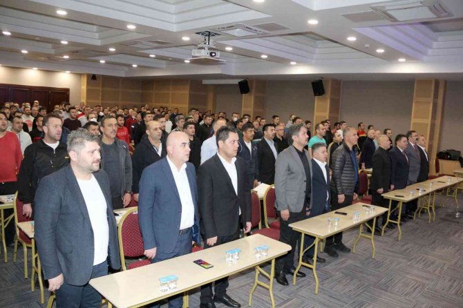 Gmi̇s Taban Eğitim Semineri Gerçekleştirdi