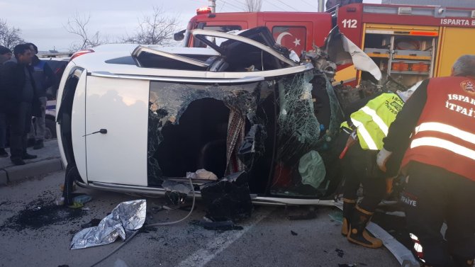 Isparta’da Trafik Kazası: 2 Yaralı