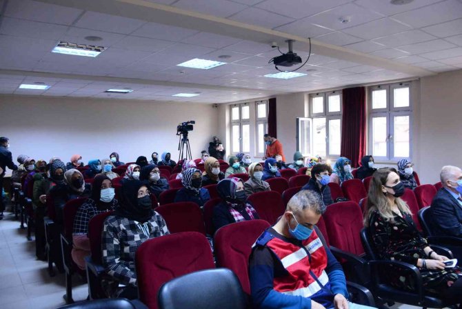 Kocaeli’de Kadınlara Hakları Anlatıldı